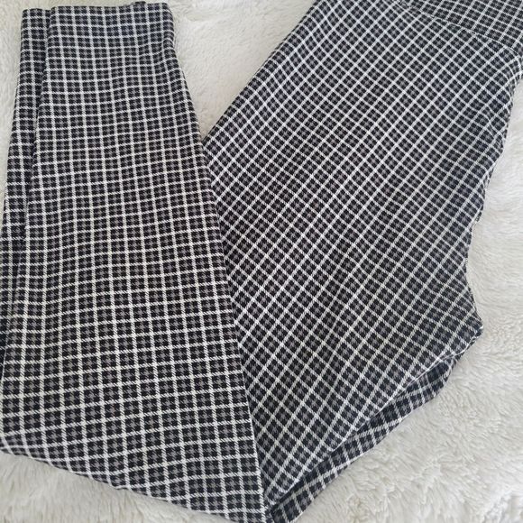 Old Navy Skinny Dress Pants - Picture 1 of 5